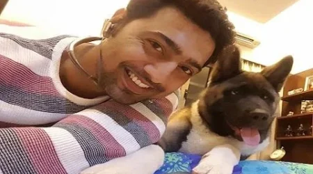 নিজের প্রিয় পোষ্য ‘লাকি’-কে হারিয়ে শোকে ভেঙে পরলেন অভিনেতা দেব